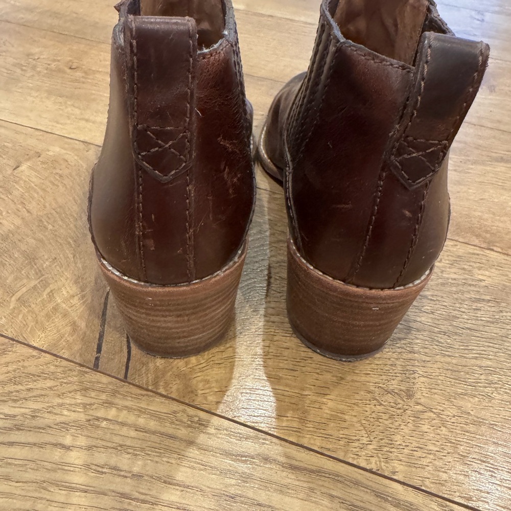 Madewell Elegant Brown Leather Ankle Boots - Picture 4 of 6